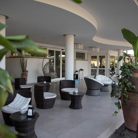 Love & Fama Hotel Sabaudia Exterior foto