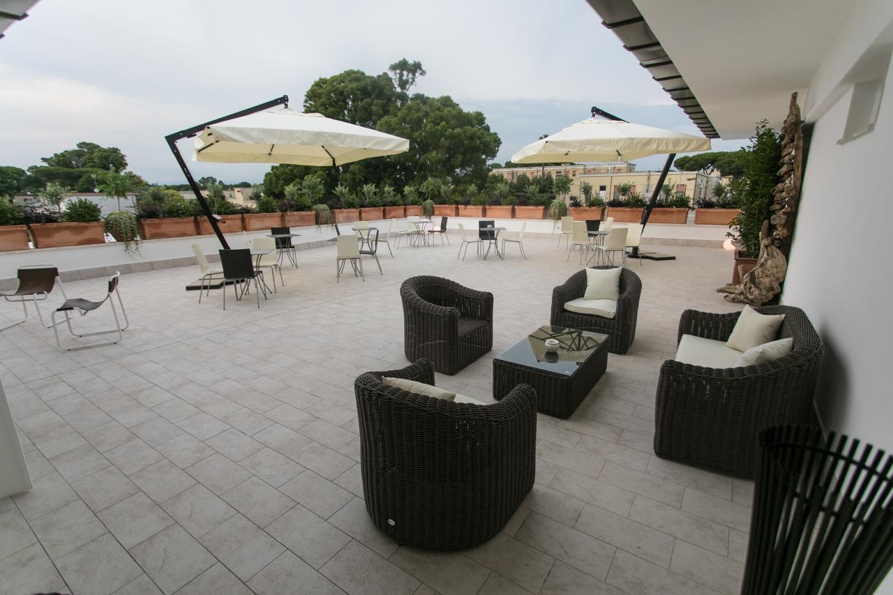 Love & Fama Hotel Sabaudia Exterior foto