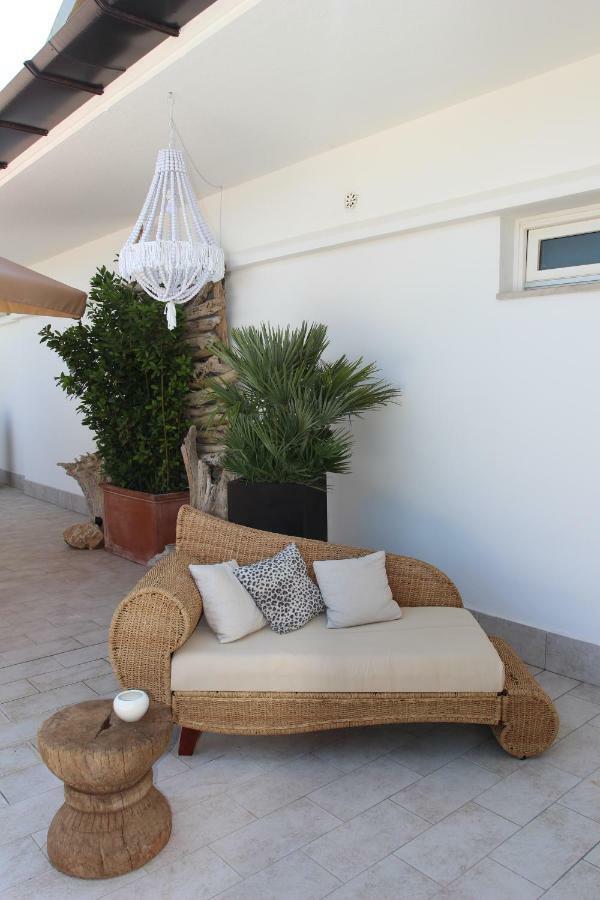 Love & Fama Hotel Sabaudia Exterior foto
